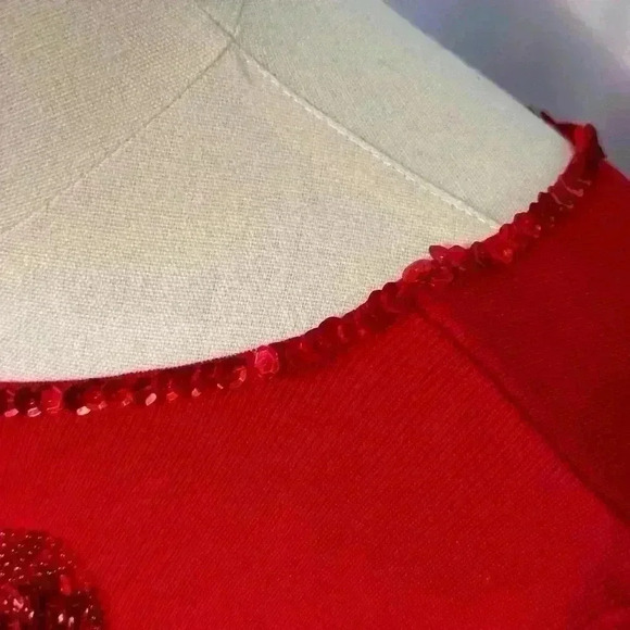 Kikit Red Holiday Sequin Bow Sweater. Womens Sz M.  Pull On. Key Hole Back. - Picture 4 of 7